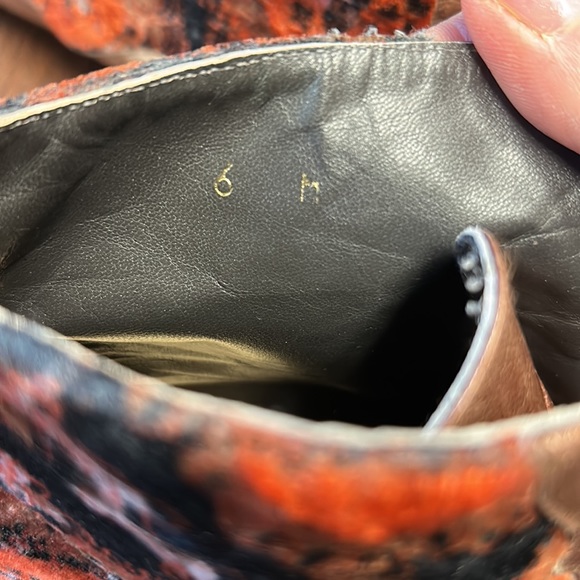 Margaret J Victorian booties - Picture 5 of 14